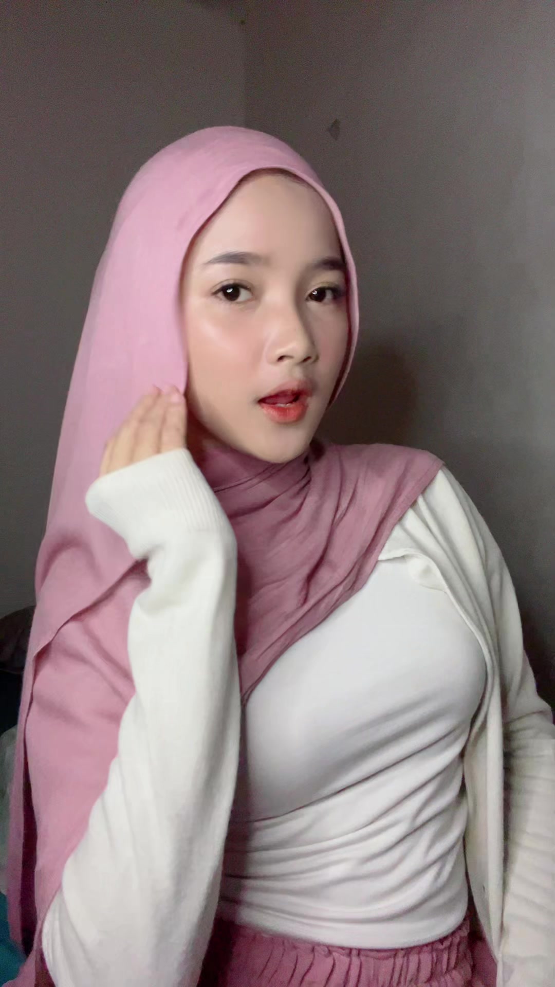 @Rr. Athaya