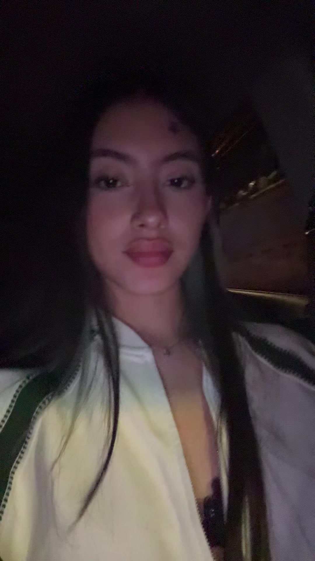 @𝑁𝑖𝑐𝑜𝑙𝑒