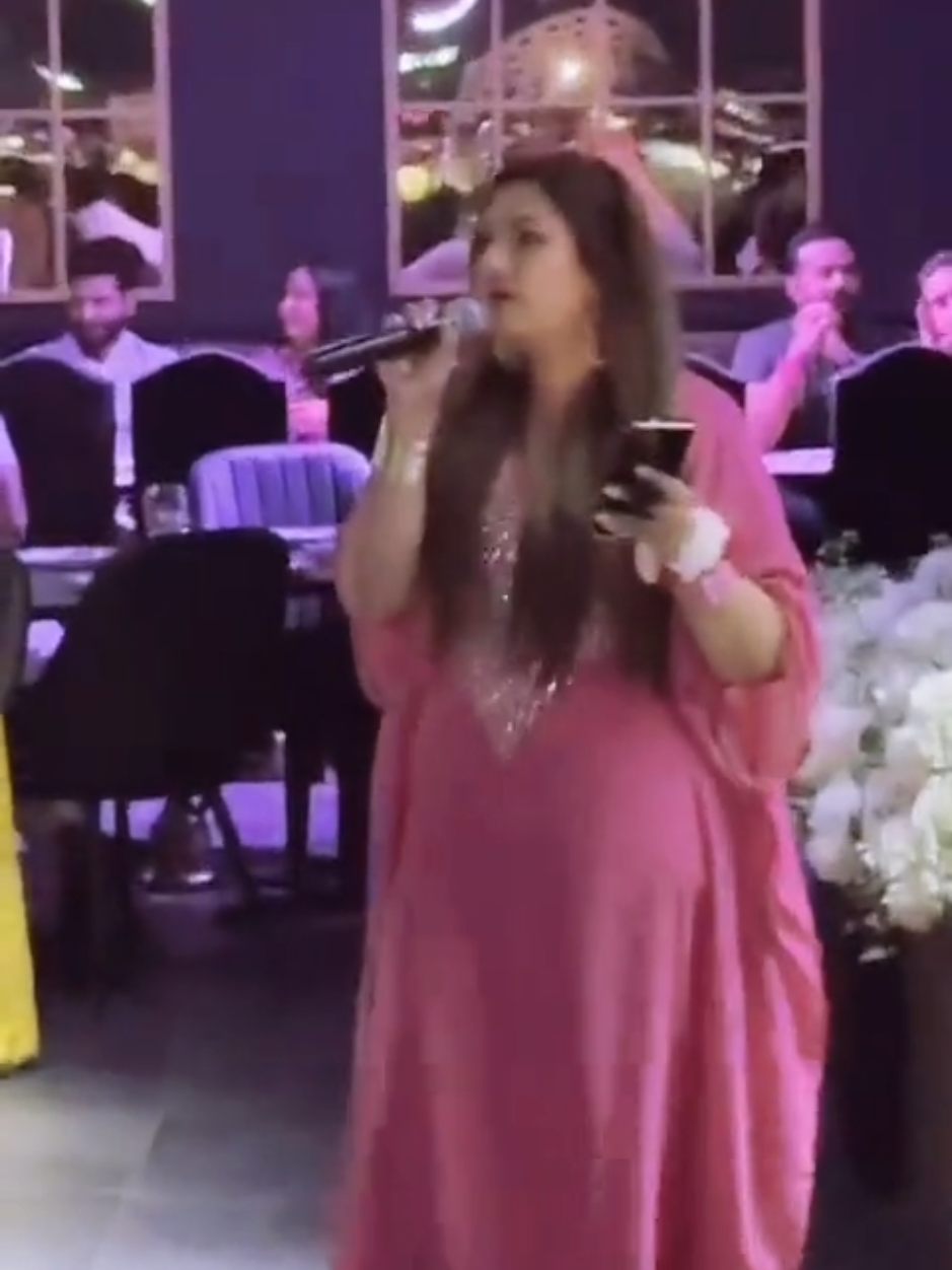 @Jiya🇨🇦