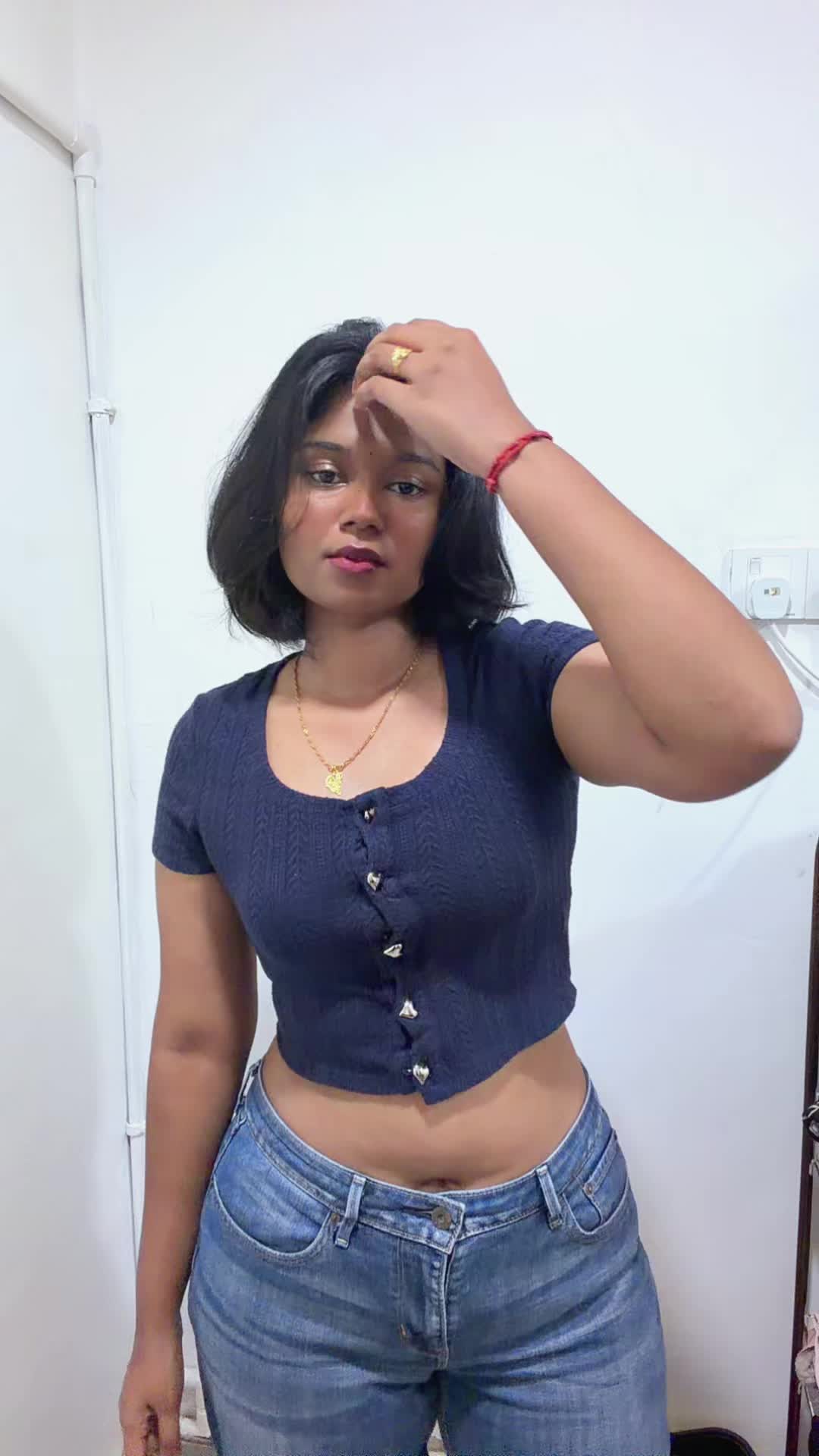 @KRITIKA_RATHNA KUMAR🦋
