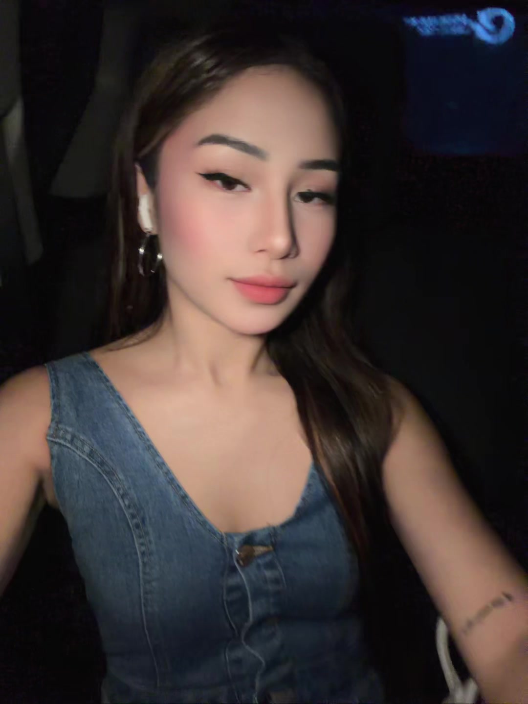 @Raya Llorin