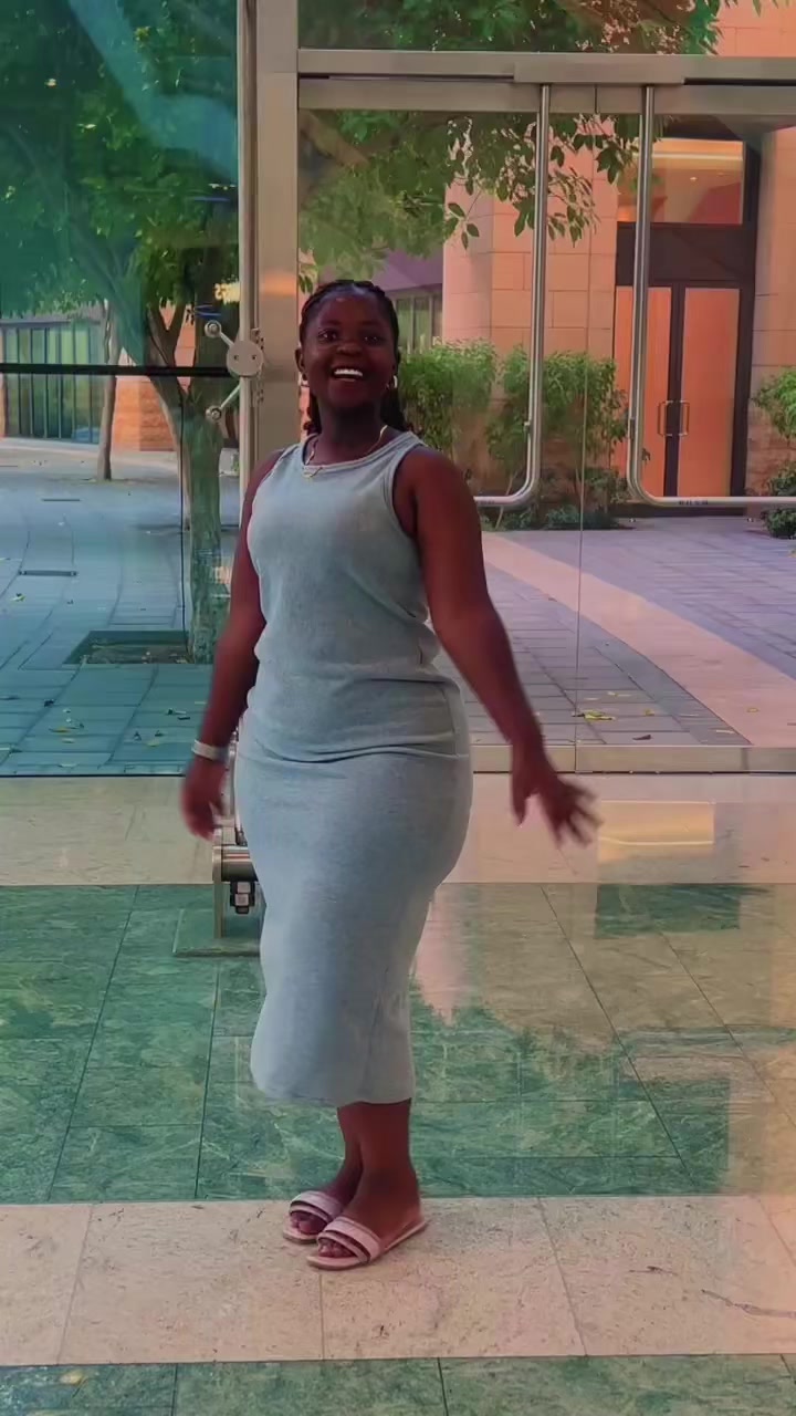 @Julie💥🌸