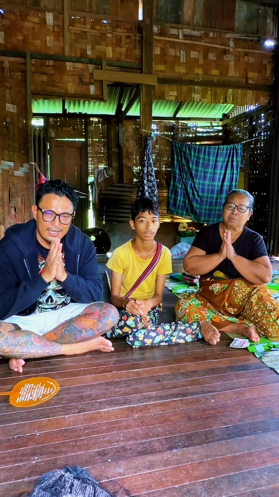 @ဘီးကျဲကြီး[ ⭕️fficial acc1️⃣ ]