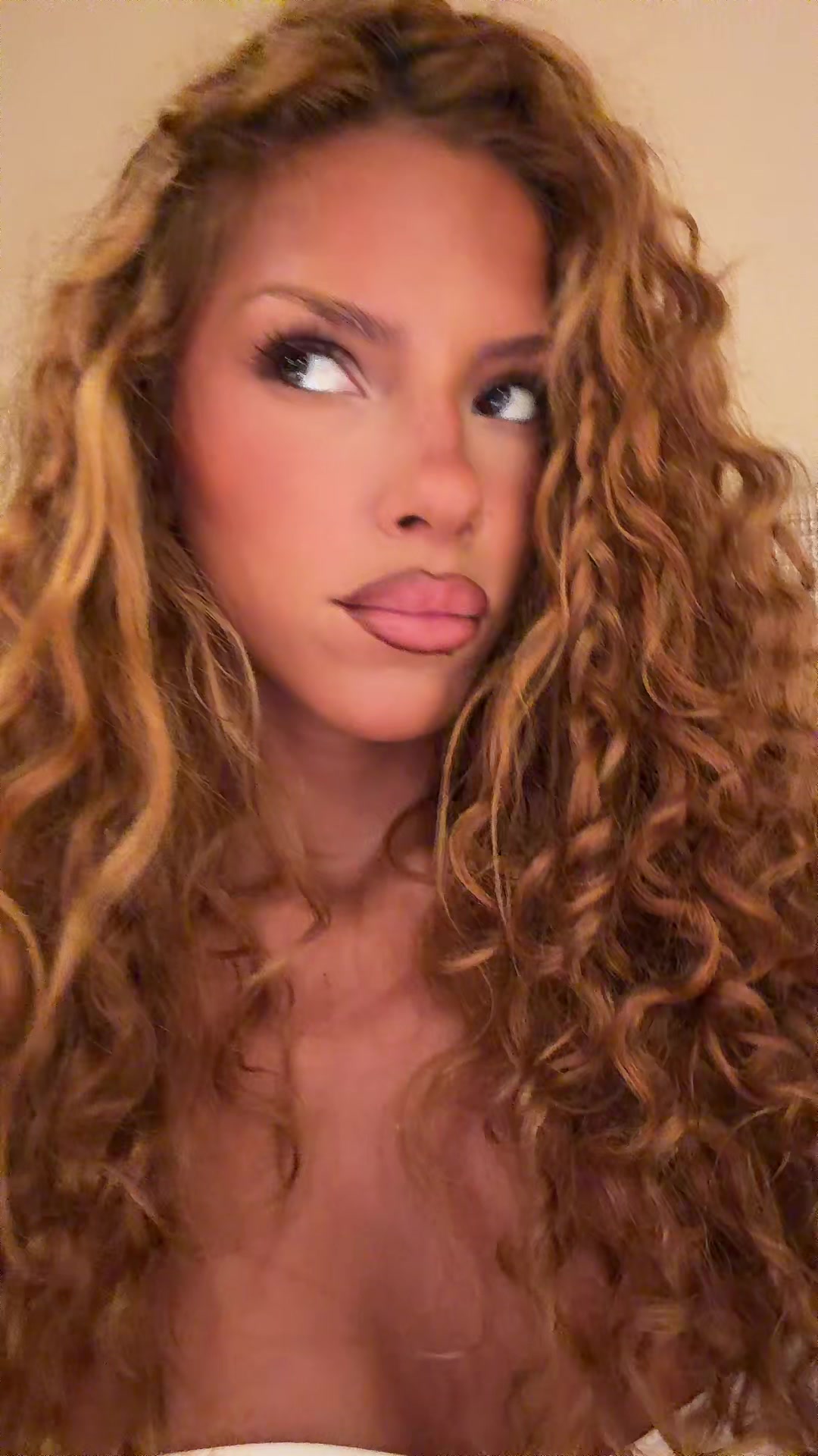 @jasmine tavares ⭒