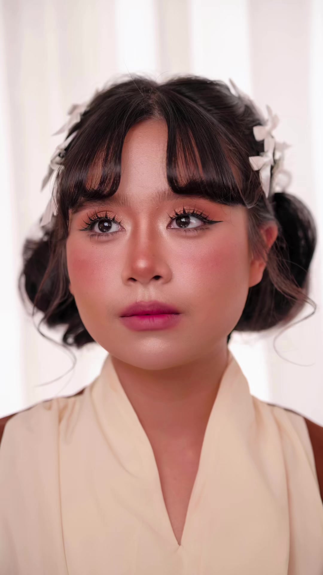 @applegayemakeupartist