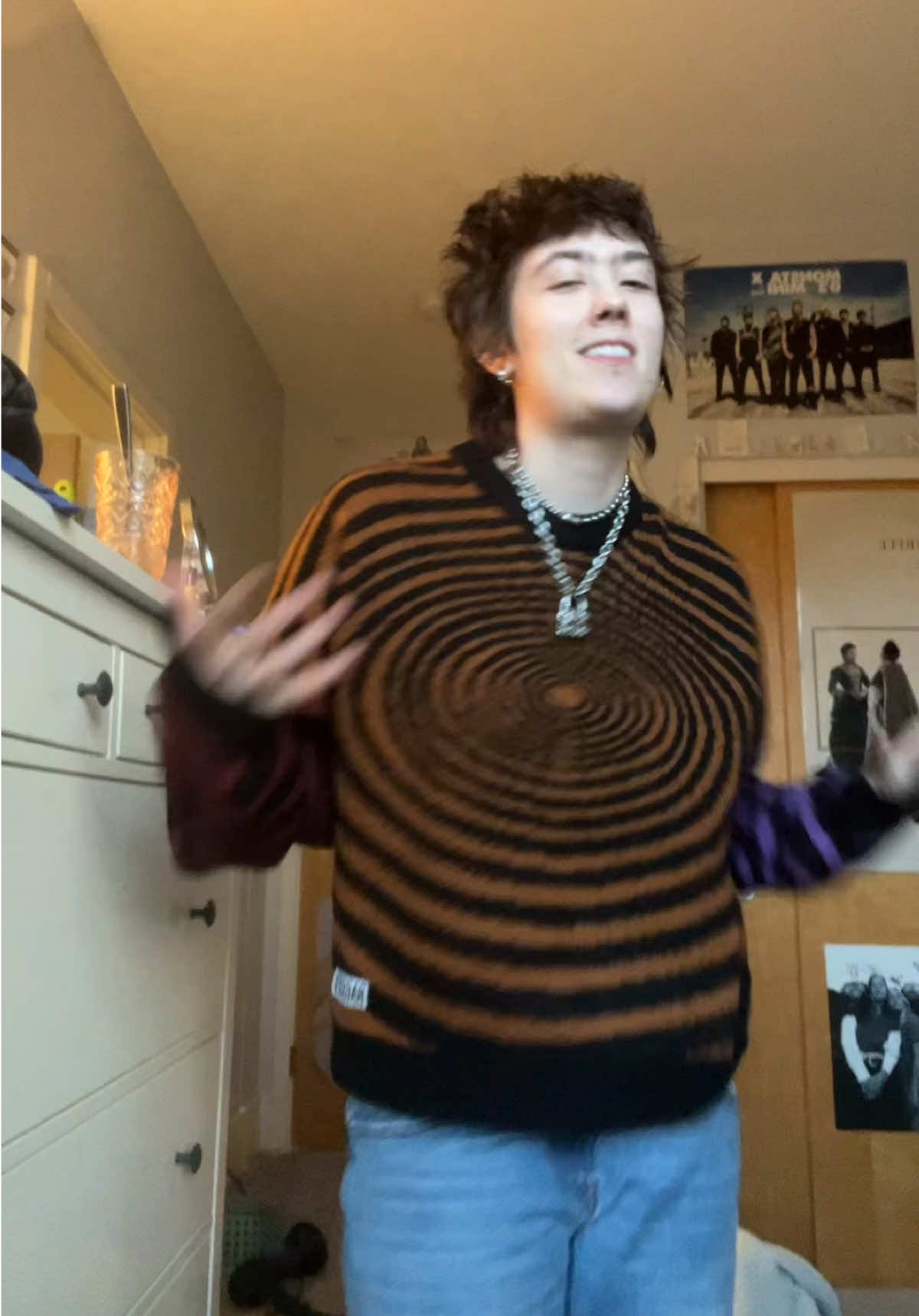 @hannahtzvi