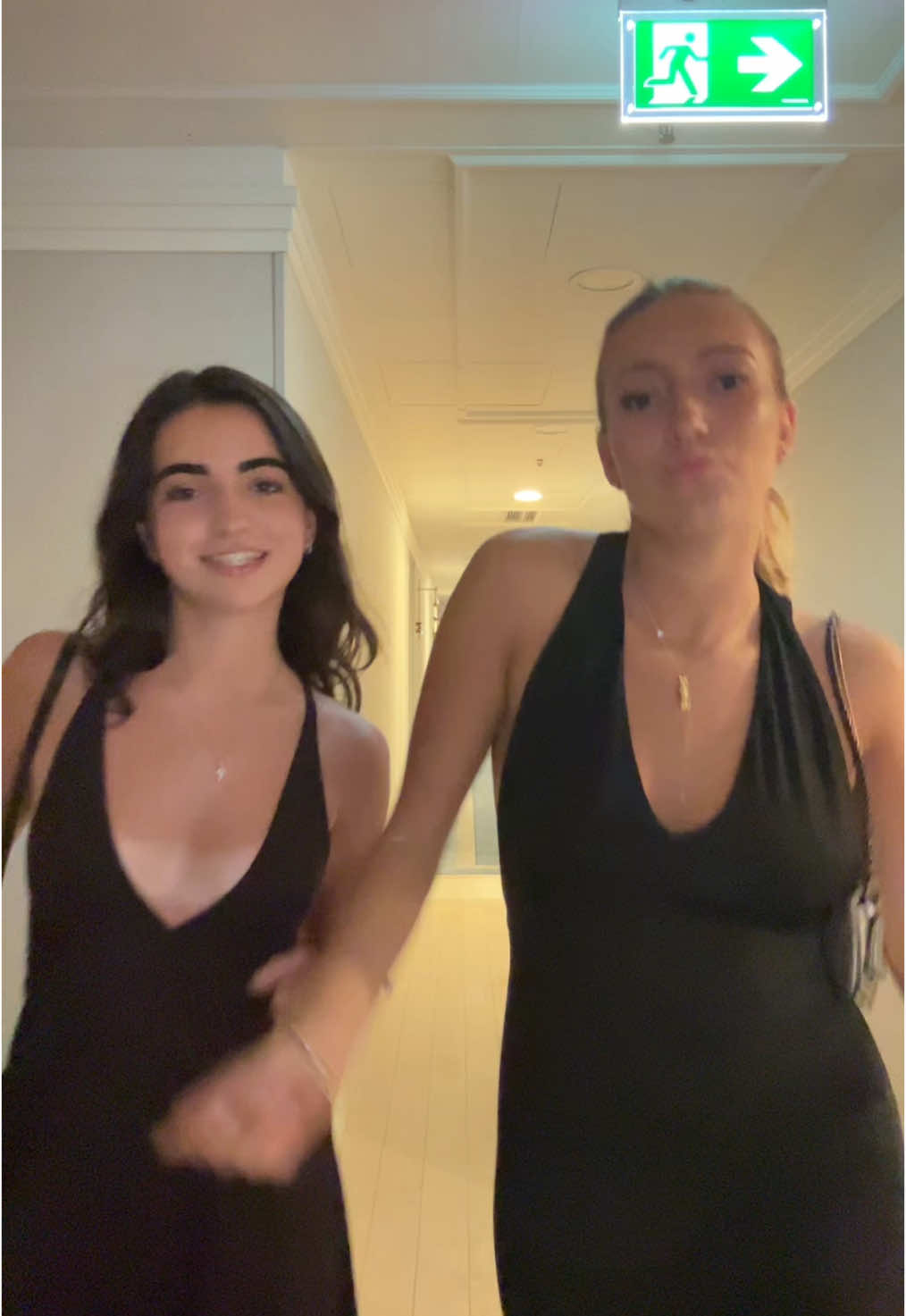 @manolaa