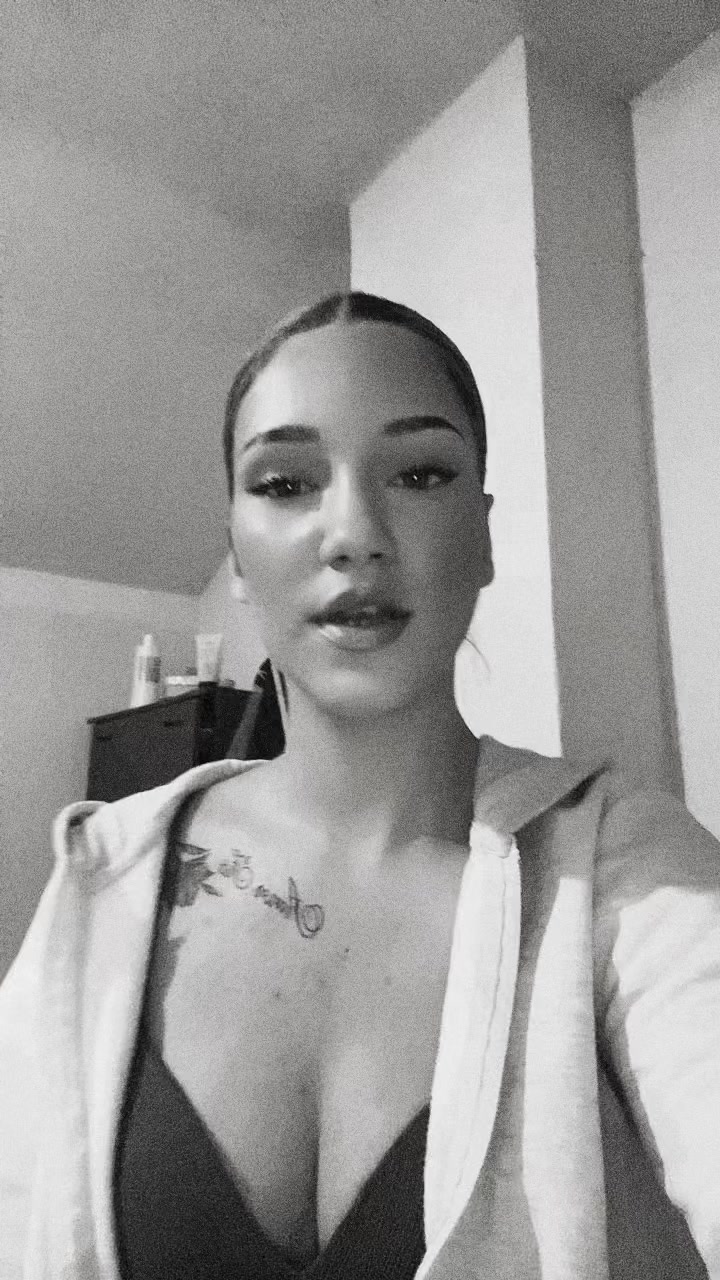 @🦋