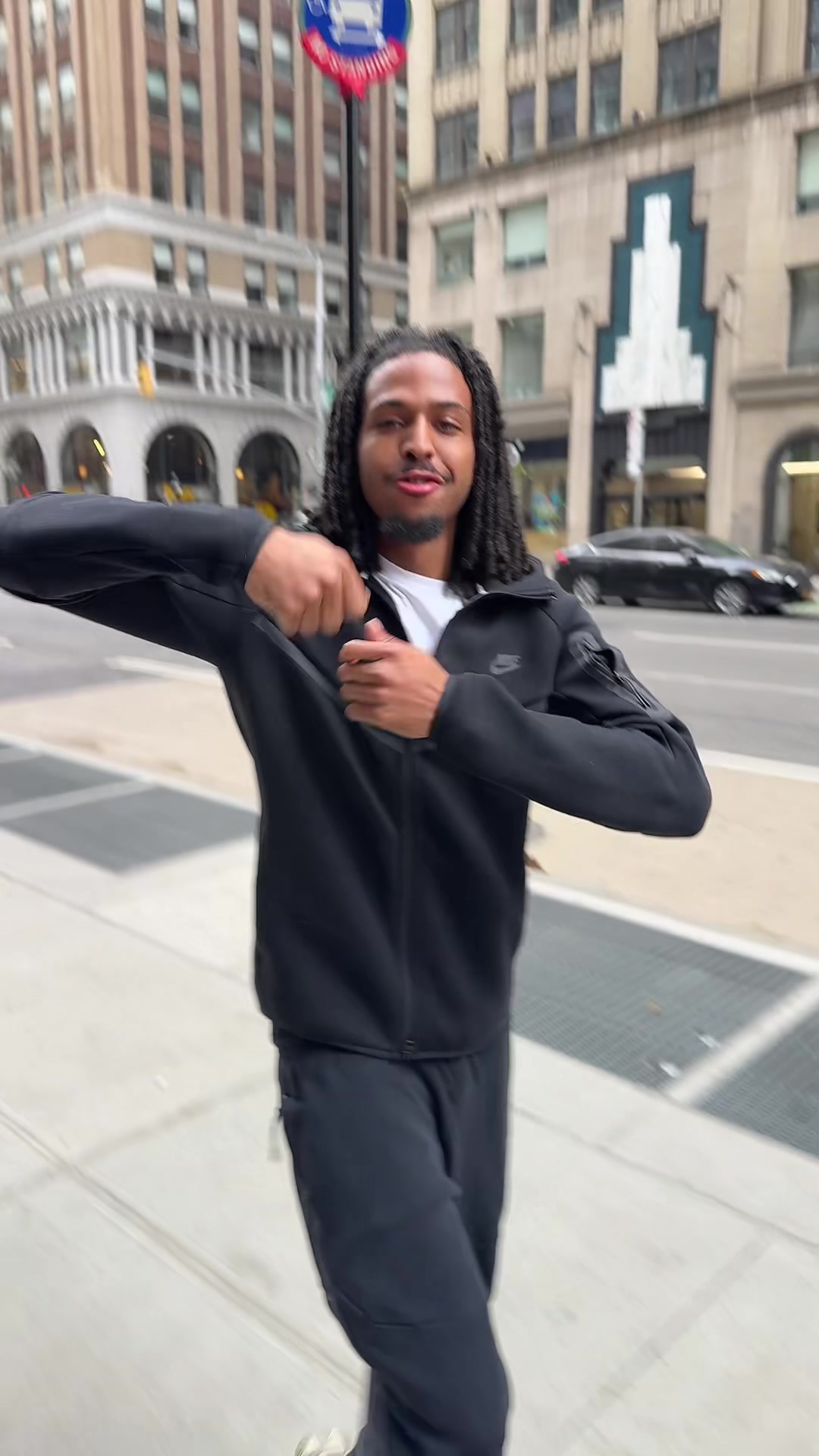 @Deuce