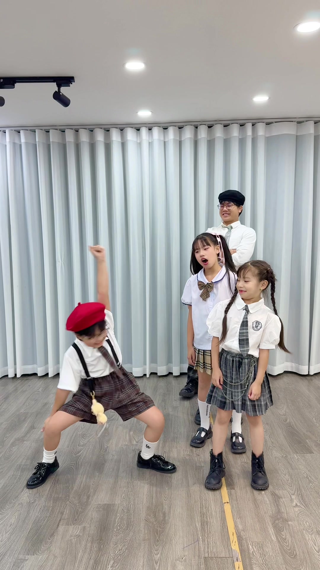 @Thầy Huy Kid Dance