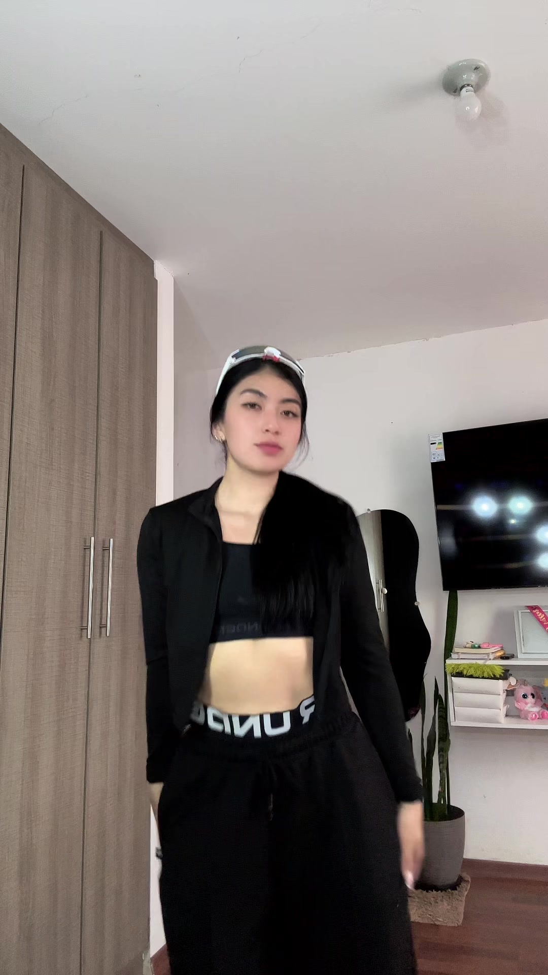 @𝐂.