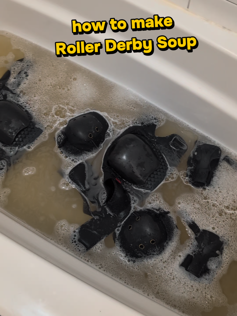 @Robbin’ Banks | Roller Derby