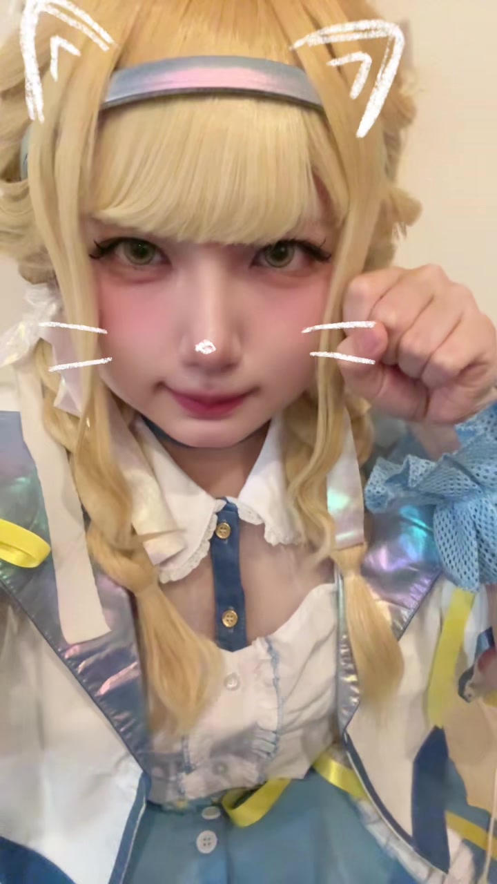@こん