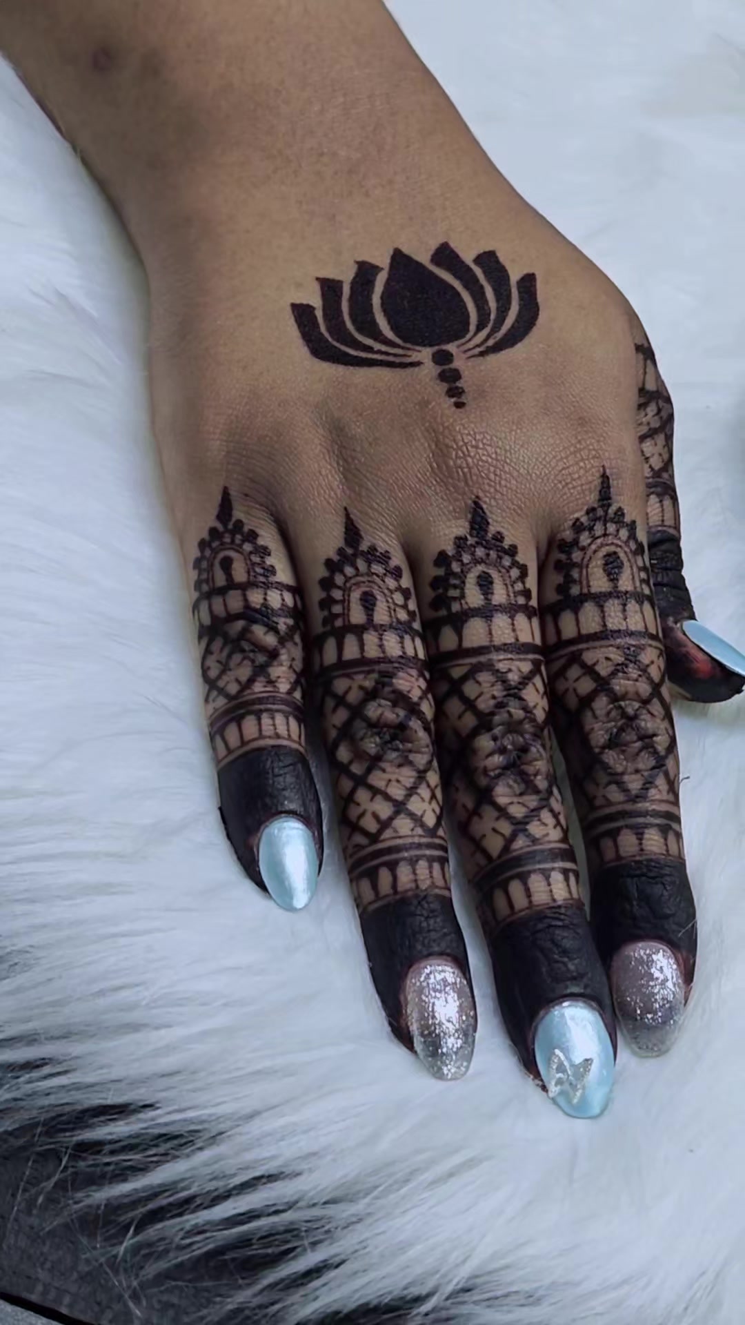 @𝓓𝓱𝓪𝓷𝓬𝔂 𝓢𝓽𝓾𝓭𝓲𝓸 🕊️