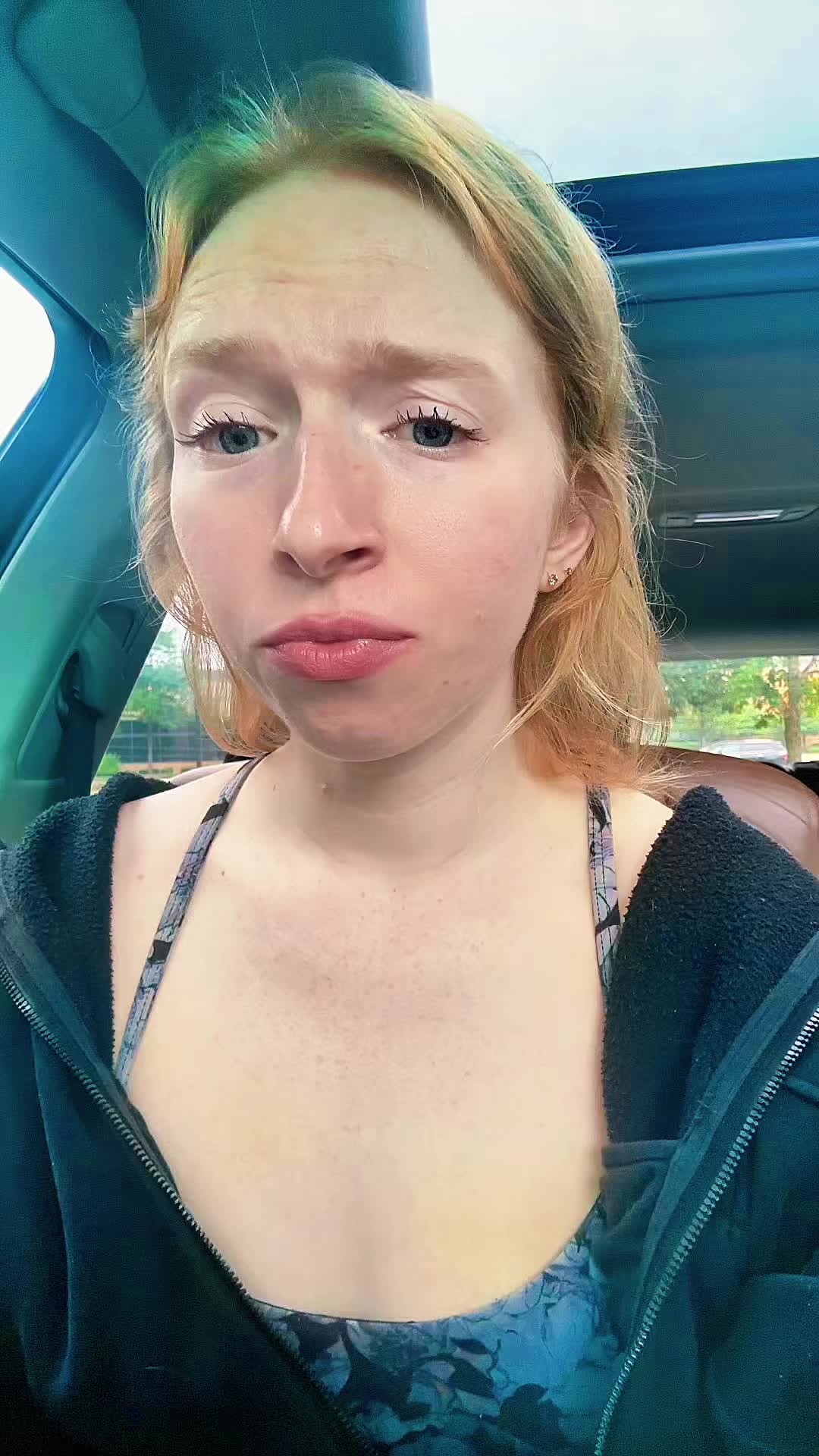 @KimberlyNicoleLivingLife
