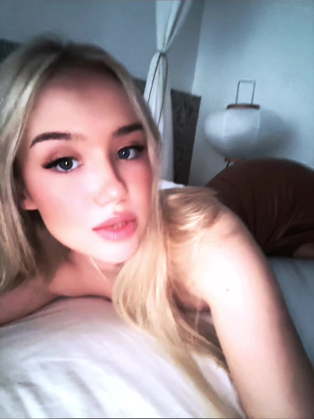 @VI