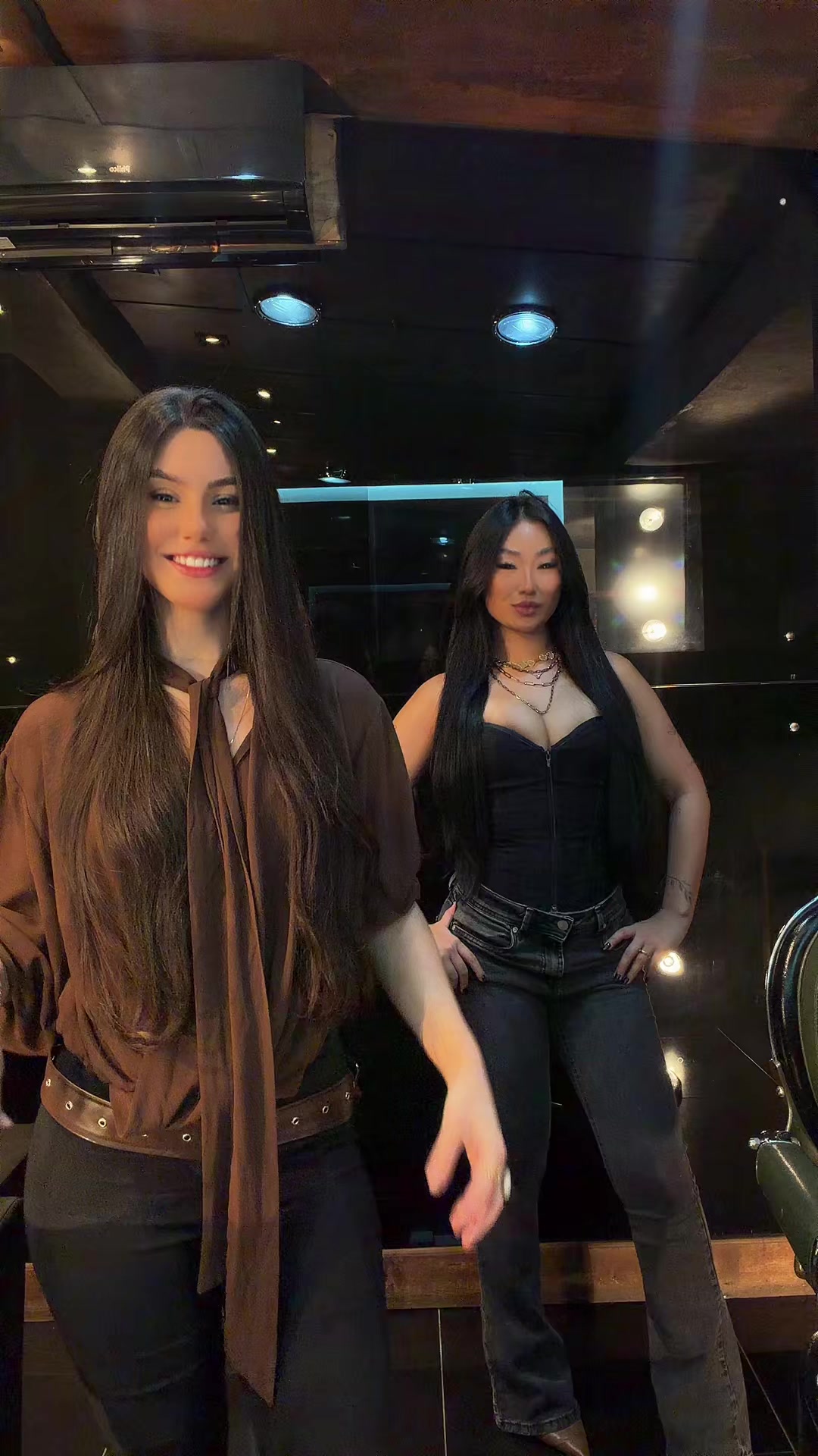 @L&iacute;via Ara&uacute;jo