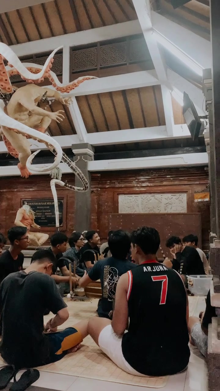 @Dari Kontak Anda