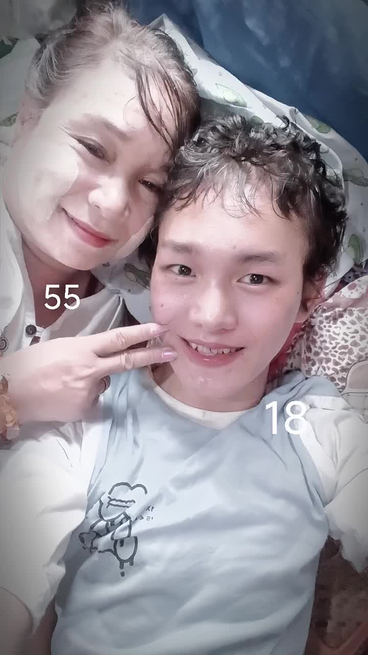 @Zar🍓