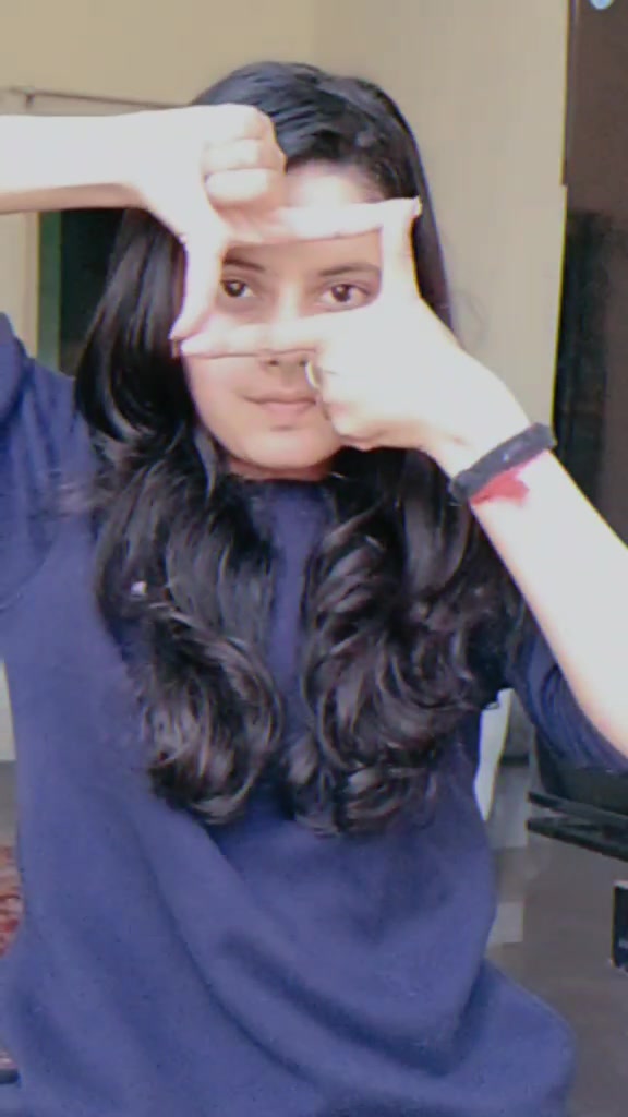 @👑 ANANYA JAMWAL👑