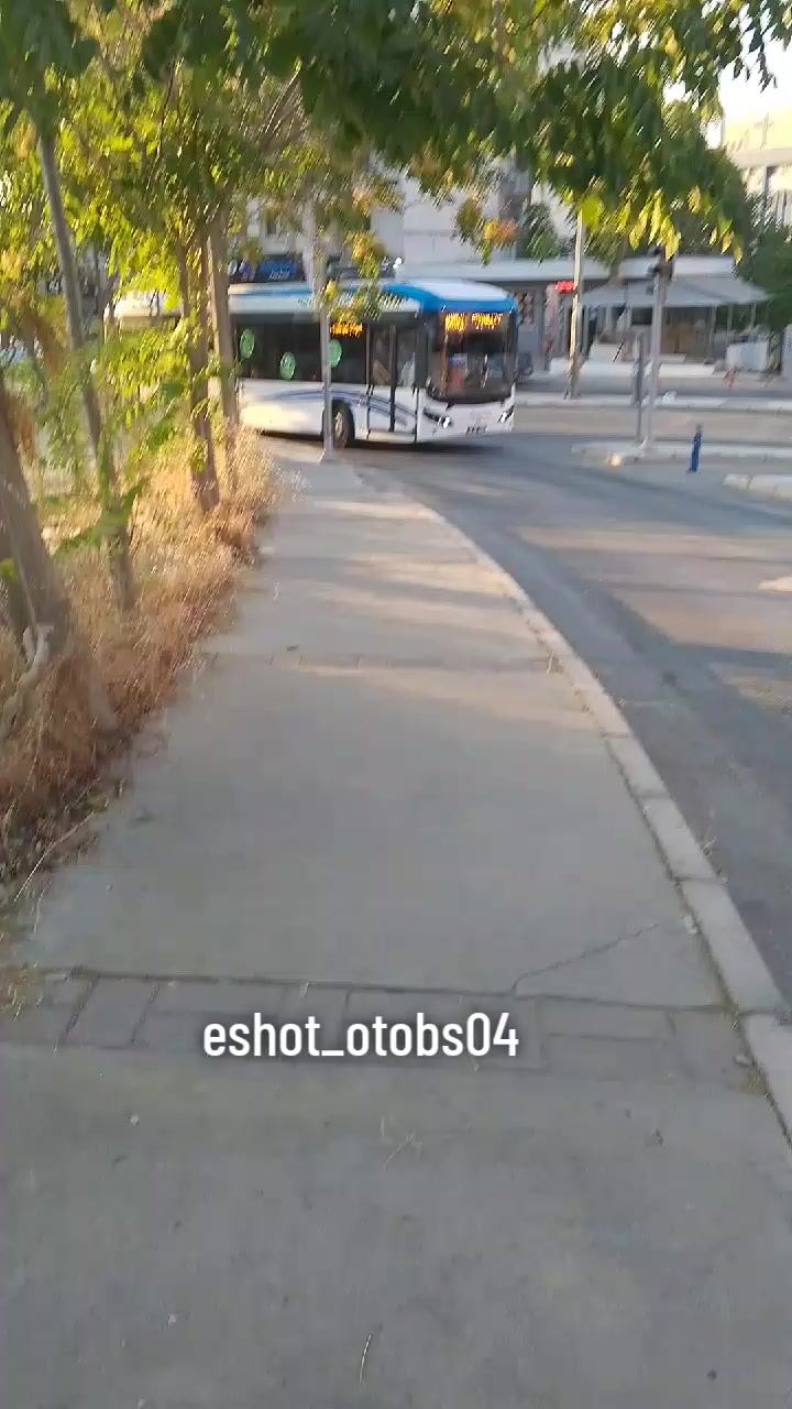 @eshot_otob&uuml;s04