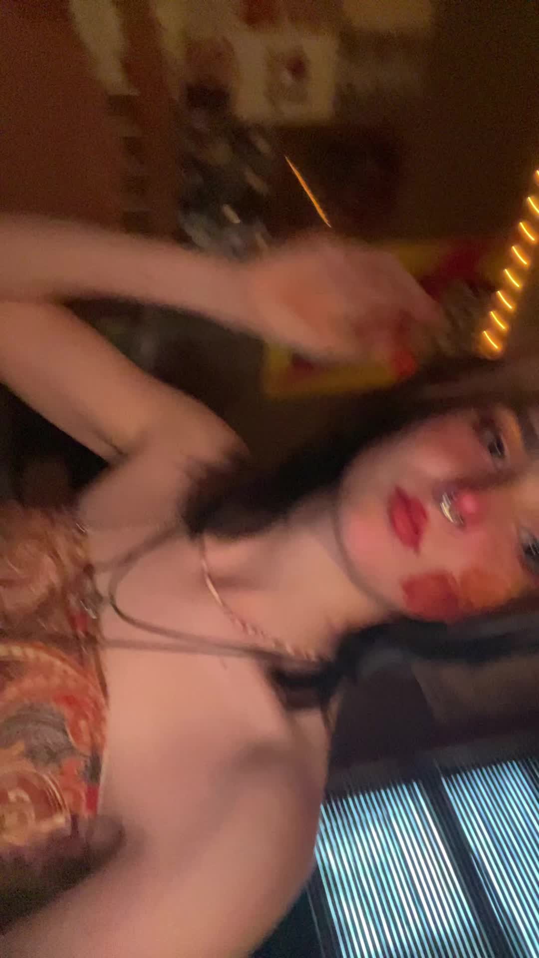 @🦕iz