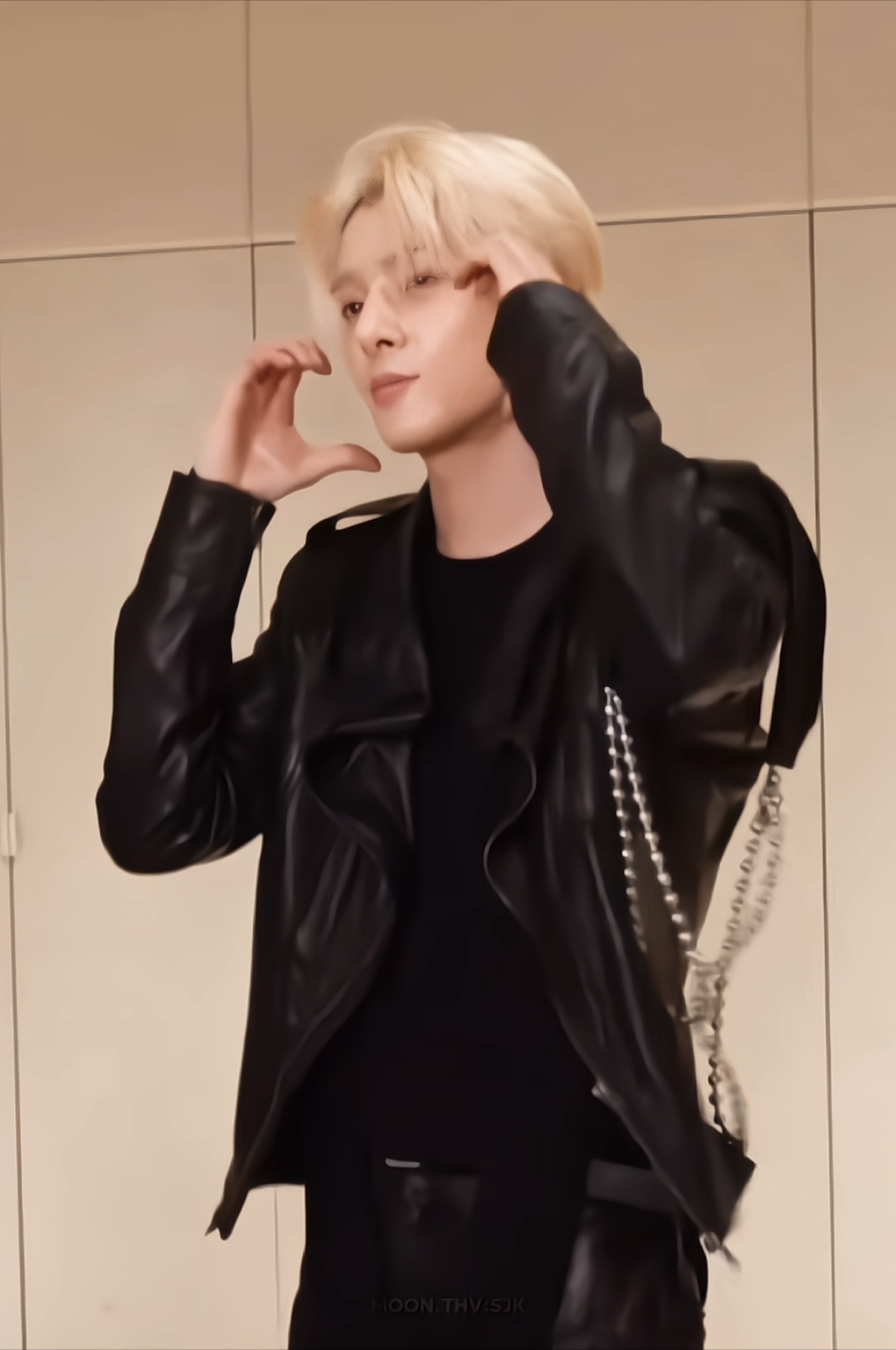 @𝐦𝐨𝐨𝐧.𝐭𝐡𝐯:𝐬𝐣𝐤
