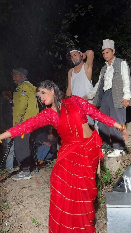 @असु
