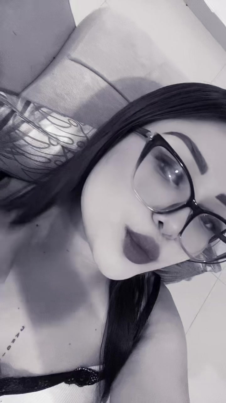 @Karina Palacios🍒