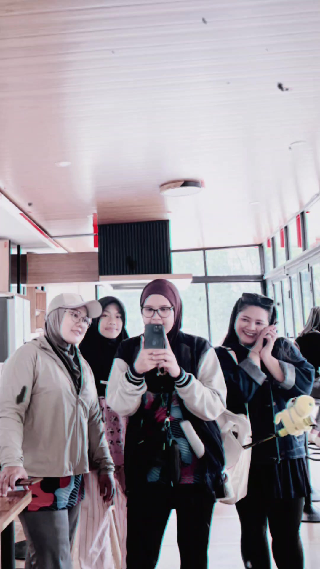 @Hi, ini Juli