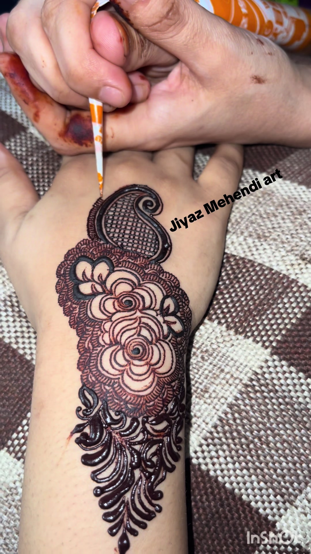 @jiya's mehendi art