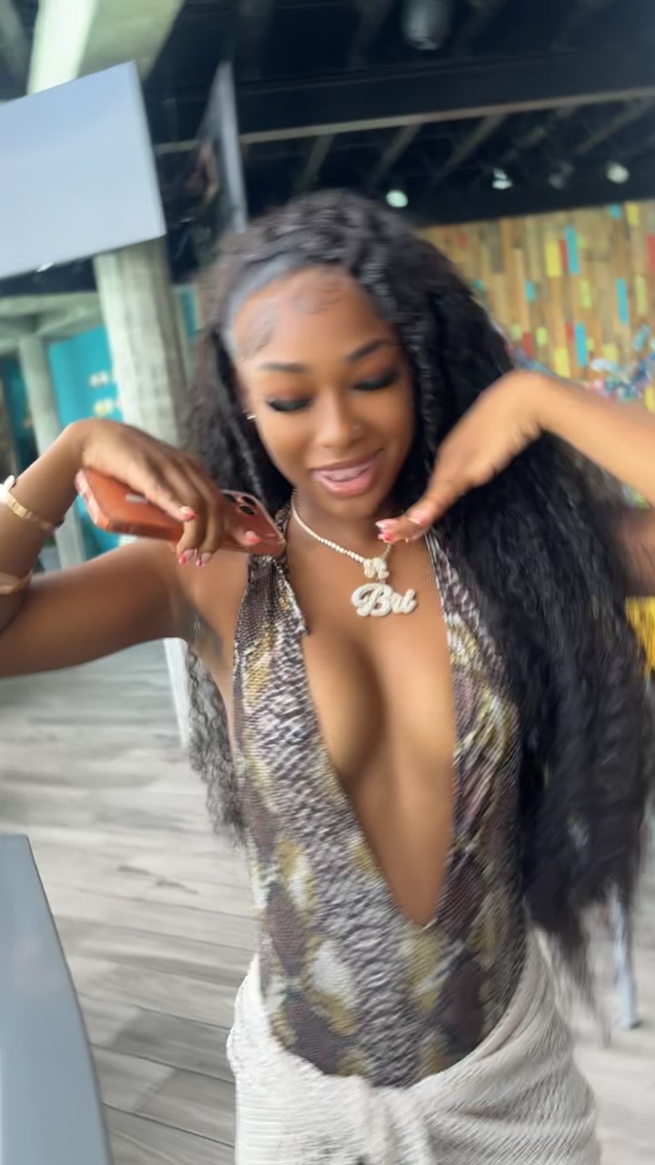 @KYLA.