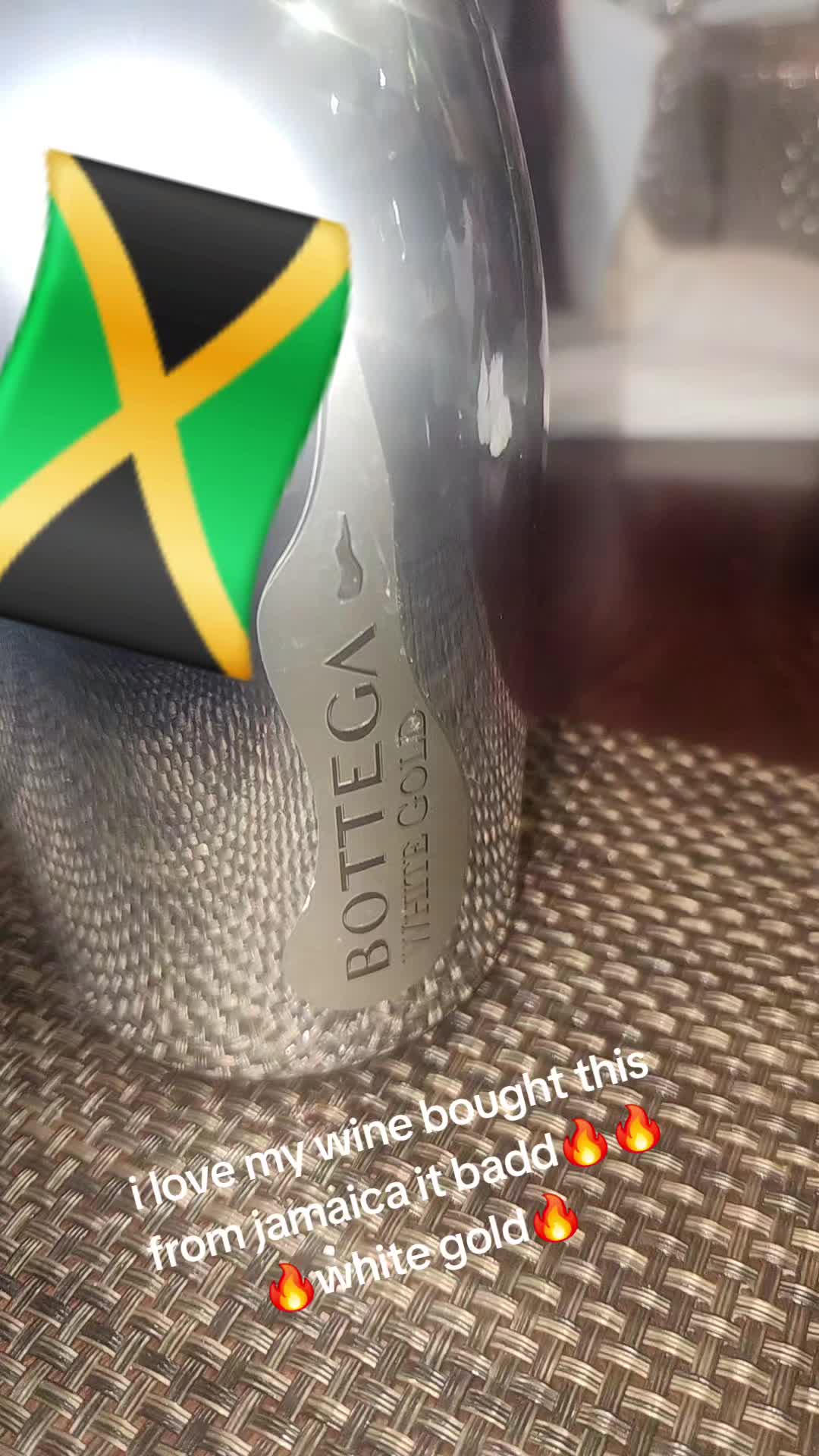 @neekeyclutch
