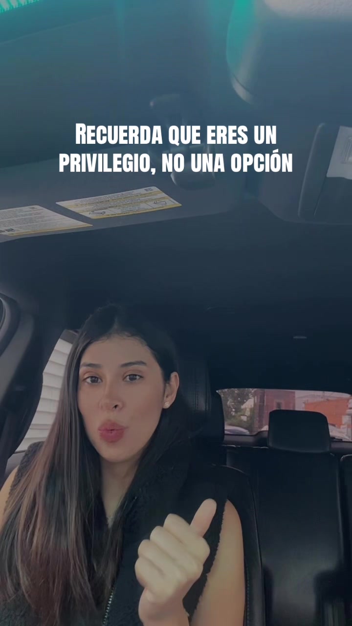 @Mayra Servat Farfán
