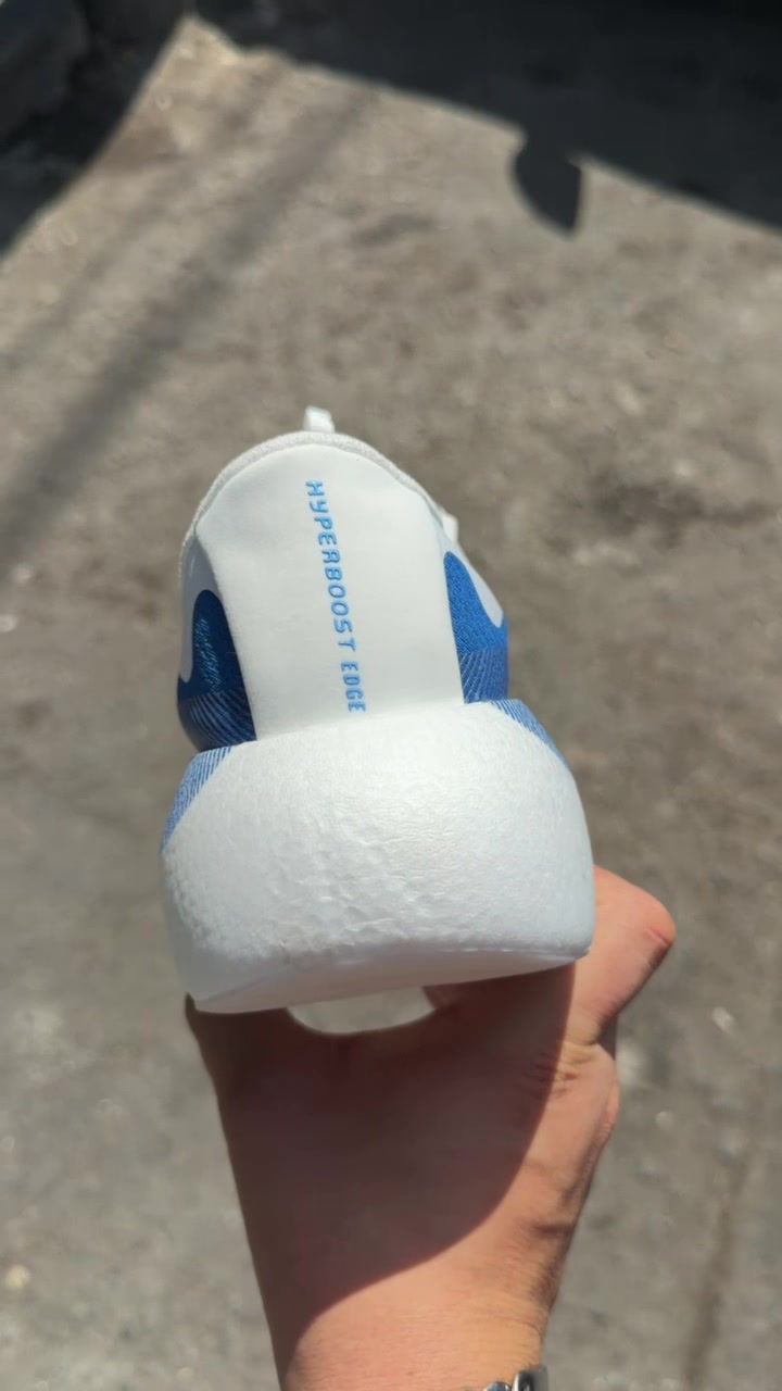 @TONYSNEAKERS