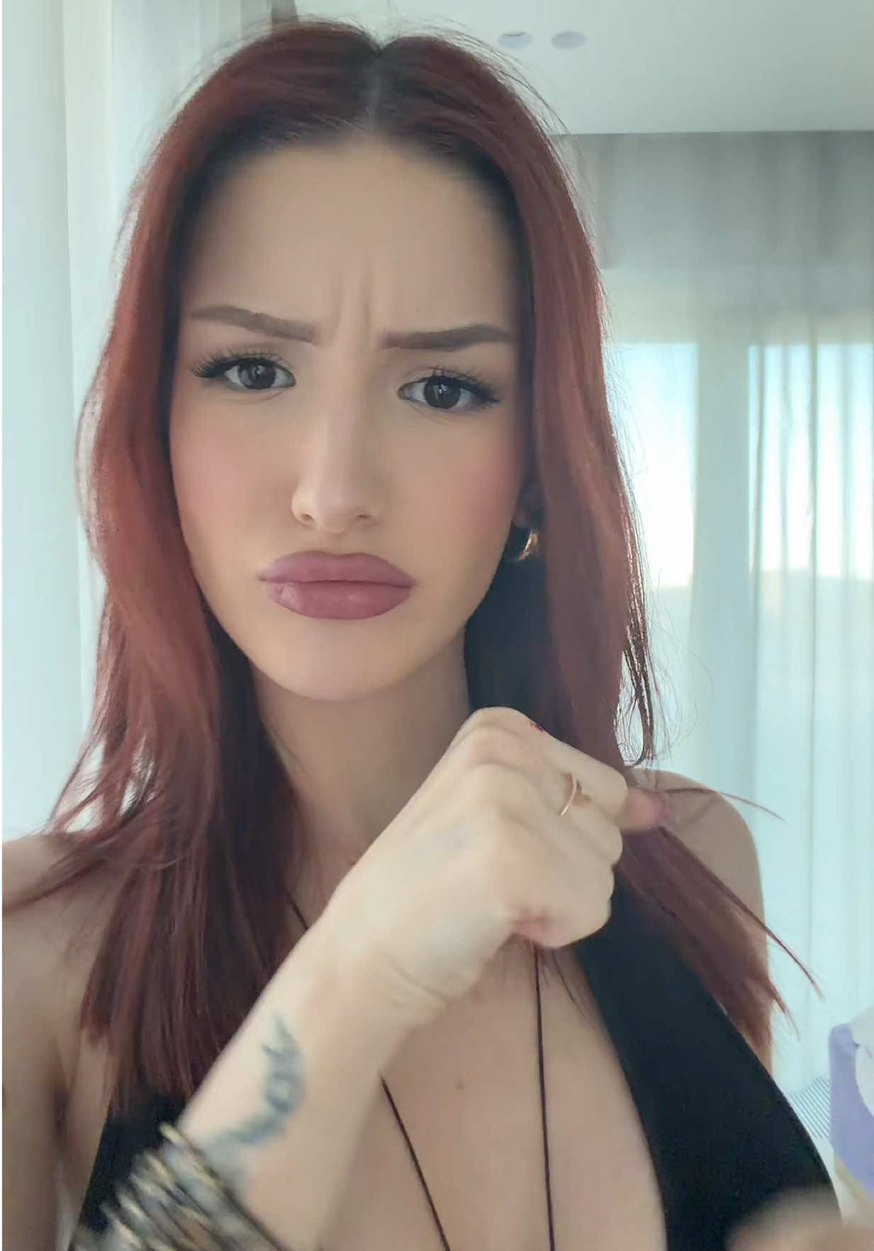 @theyurina