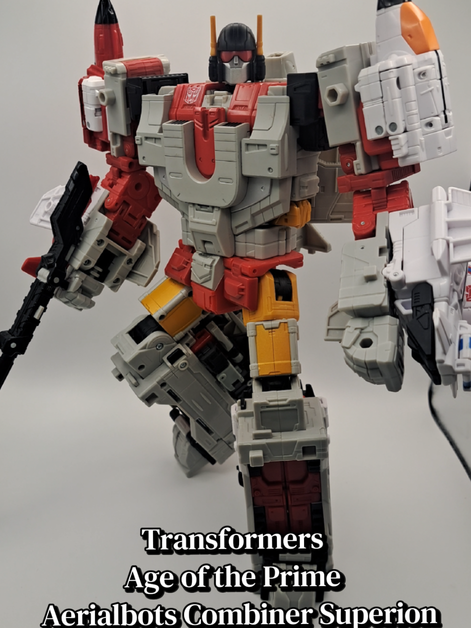 @Mecha Kaiju Red