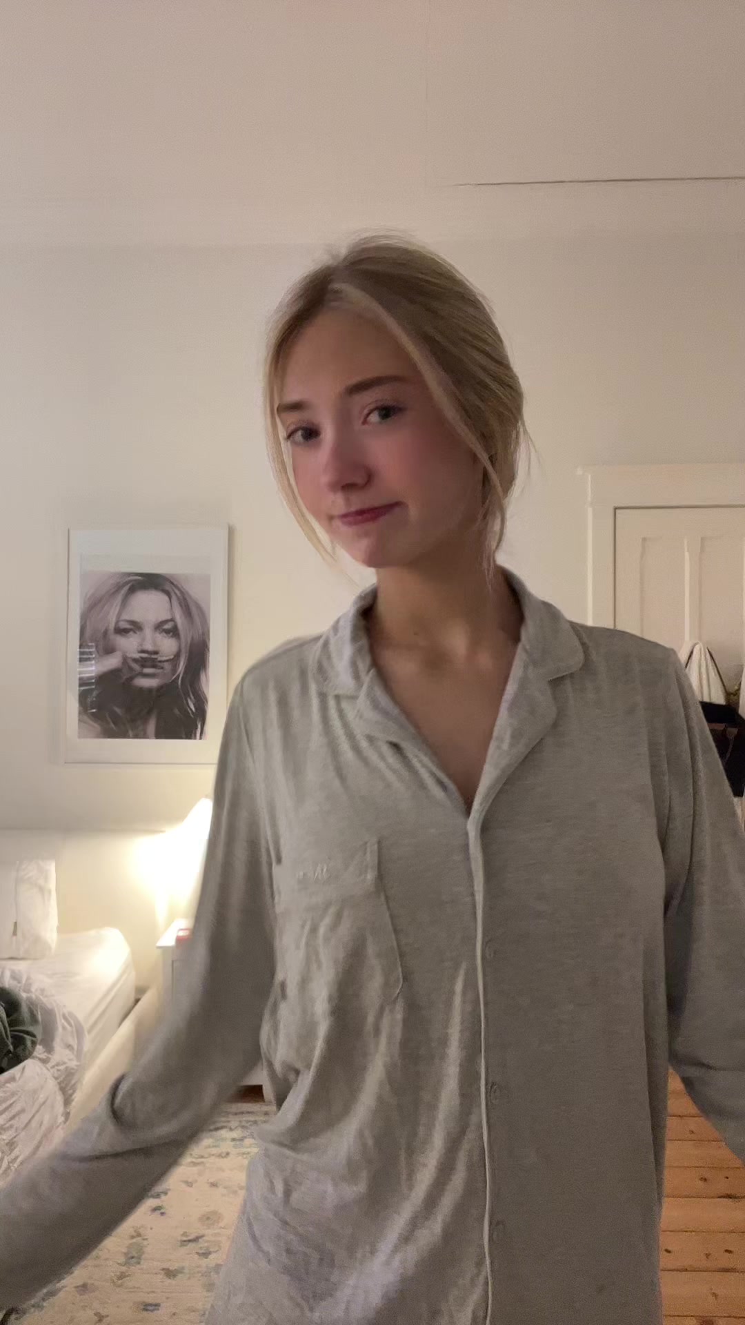 @ELISECHENOWETH
