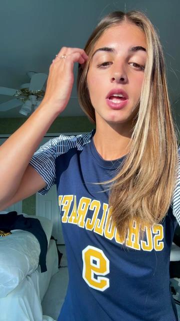 @Gabby_172007