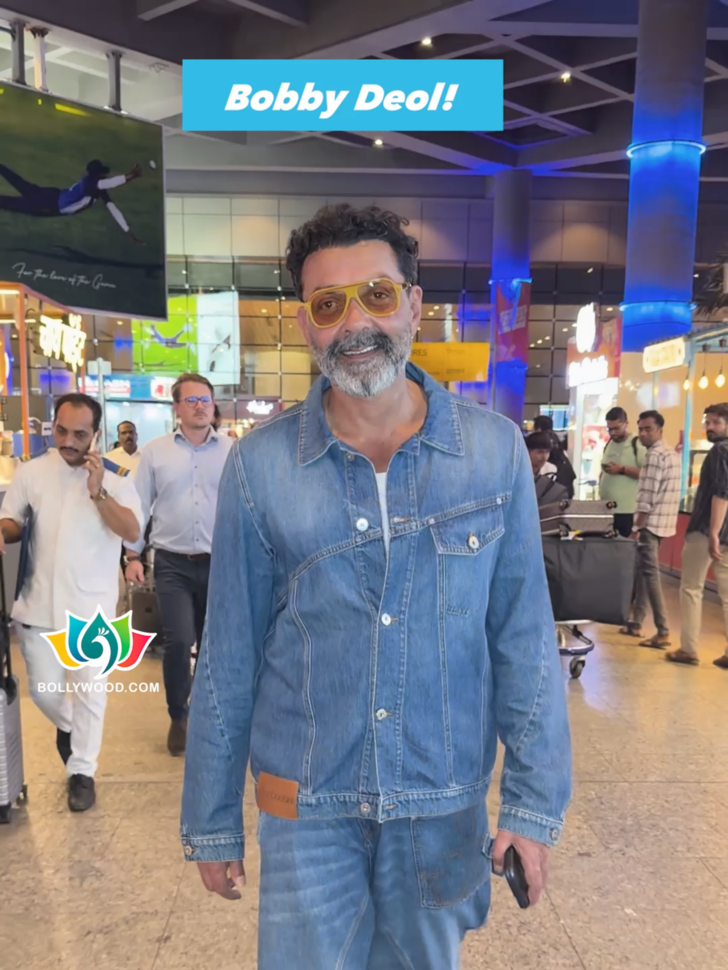 @Bollywood.com
