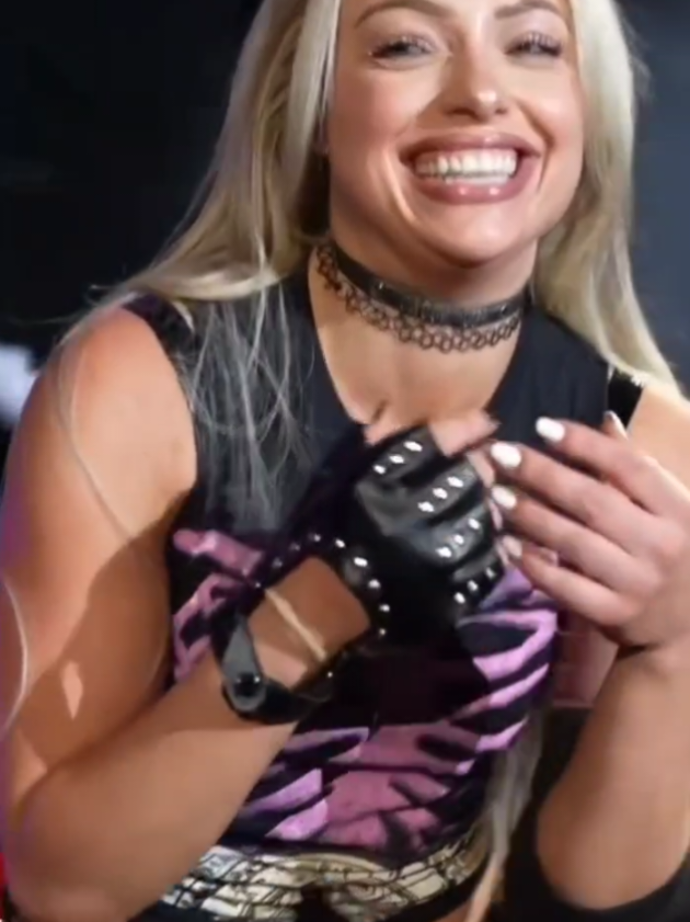 @Divas/Wrestlers