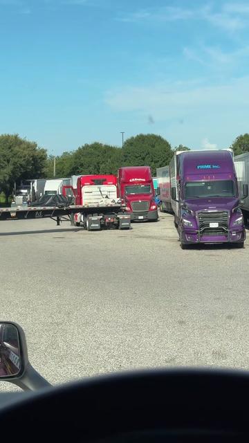 @Super TruckerFAX Jersey ✝️