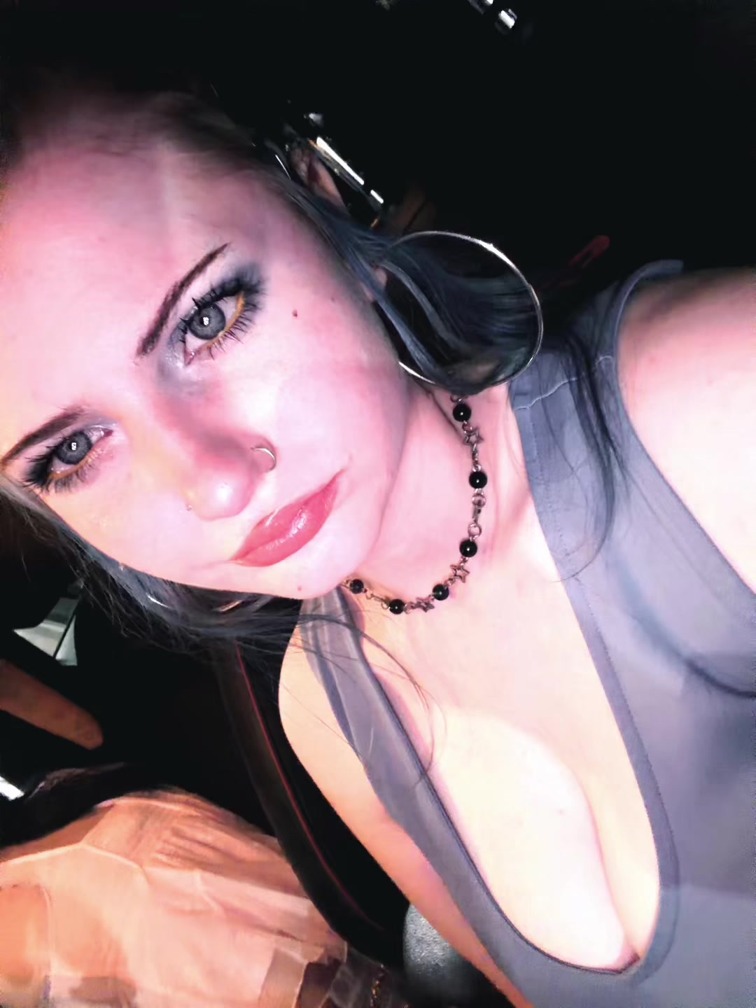 @️