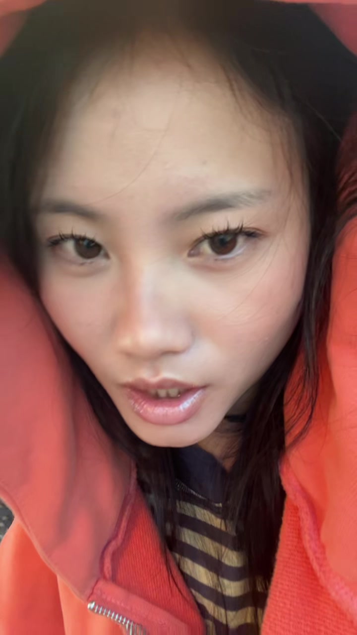 @🦋