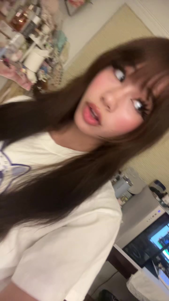@:3