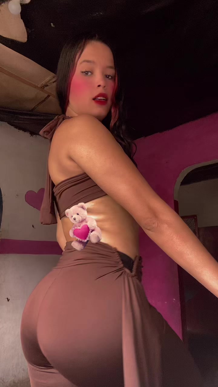 @Laura Reinoso ๐…