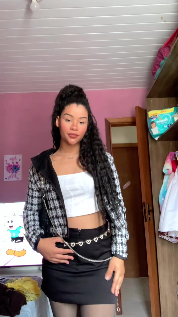@MIKAELLY _BOLOS