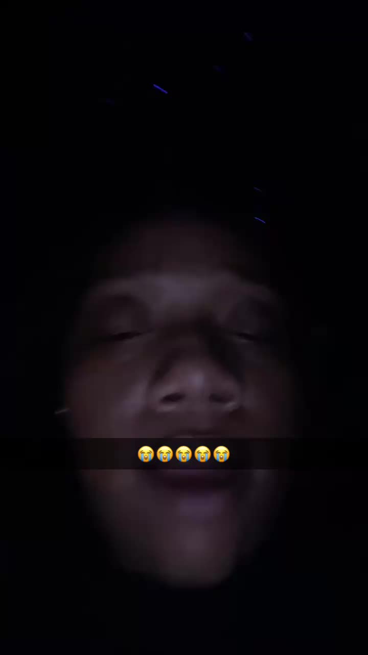 @Dee_nuggss