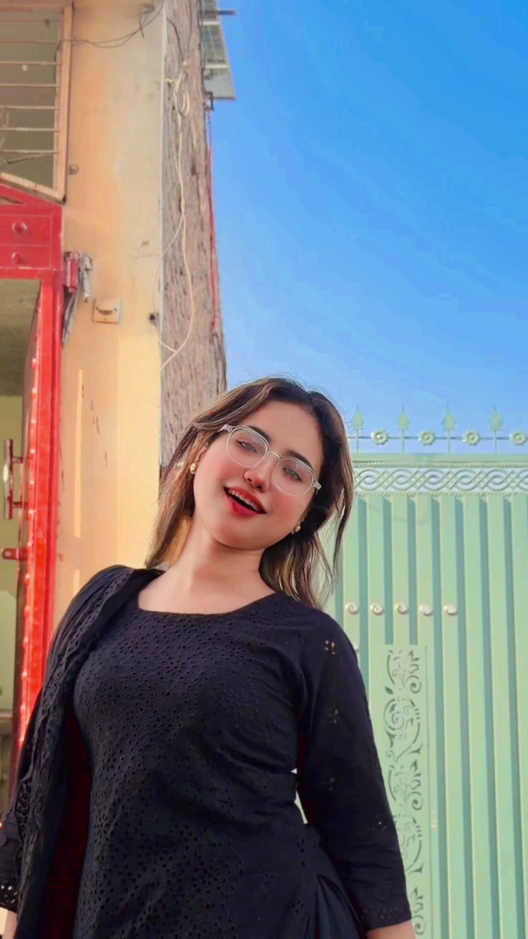 @🦋MeHaK offiCial 🦋