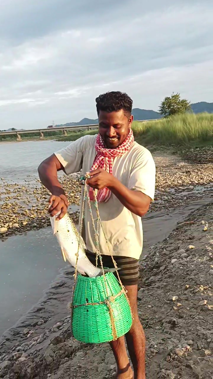 @Deb Sharan Mukhiya 983